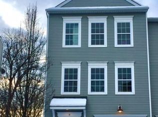 8 Edgewood Ave, Temple, PA 19560