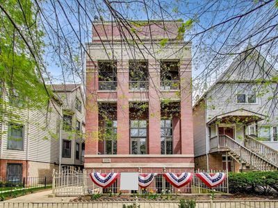 3725 N Kenmore Ave APT 1, Chicago, IL, 60613