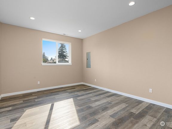 5th image of 9905 Lot 22 201st Street Ct E