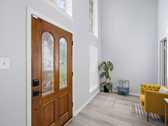 2nd image of 7315 Starbridge Dr