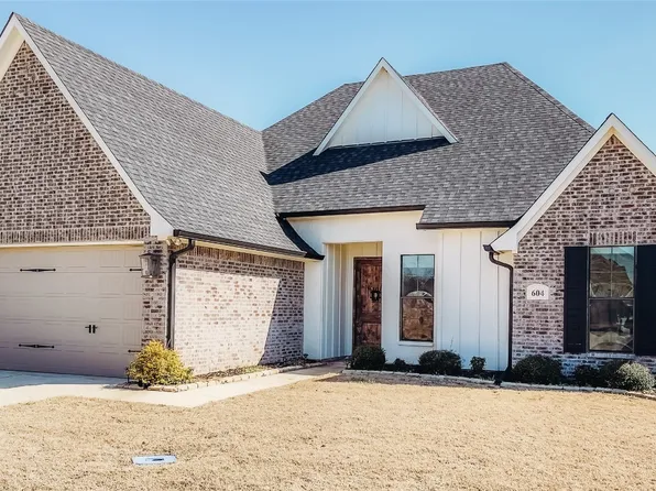 604 Stowe Cir, Benton, LA 71006