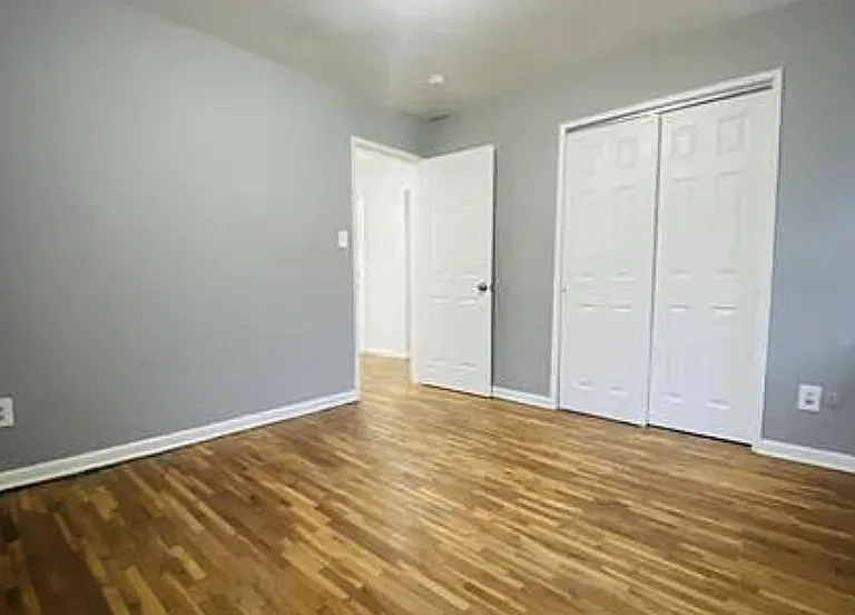 290 Wainwright St #16 — Photo 2