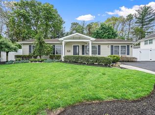 4 Sheffield Ave, Monroe Township, NJ 08831