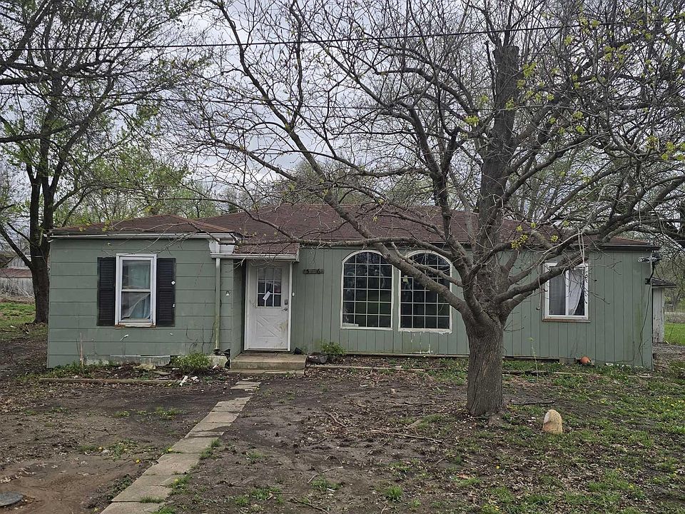 1st image of 506 E 5th St