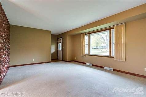 3rd image of 1114 Marshlyn Dr