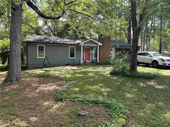 4320 Cary Dr, Snellville, GA 30039