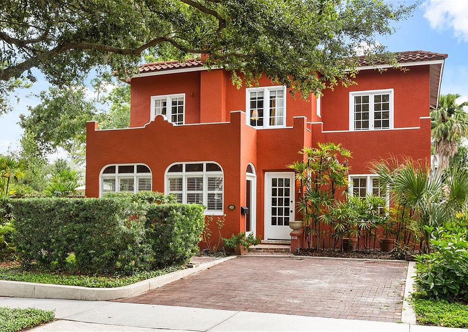 1st image of 318 VITORIA AVENUE