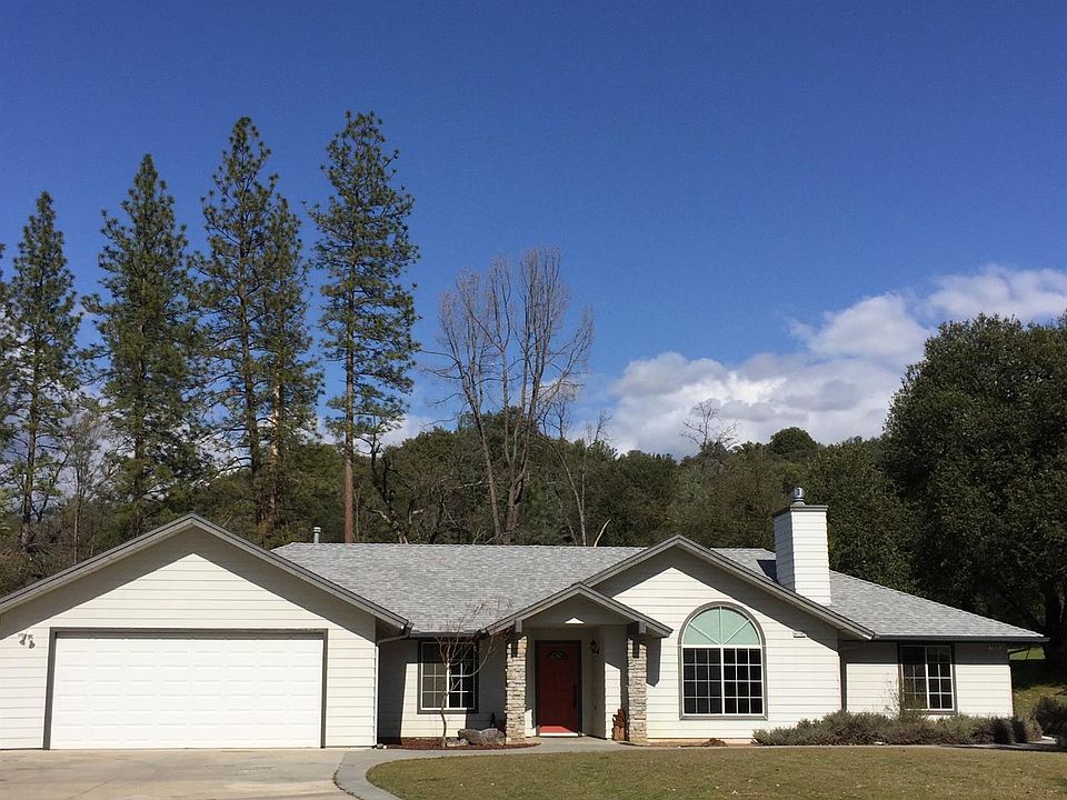 1st image of 41741 Loch Lomond Ln