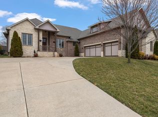 3915 E Rosebrier St, Springfield, MO 65809