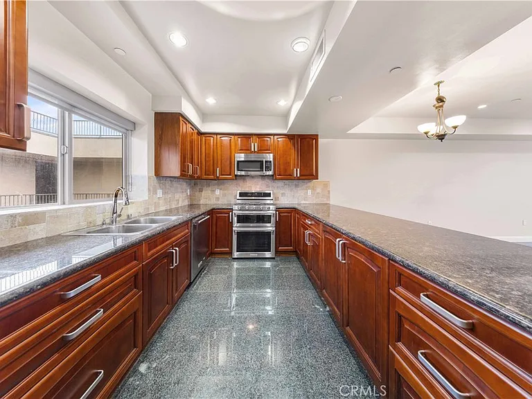 11218 Camarillo St #404 — Photo 16