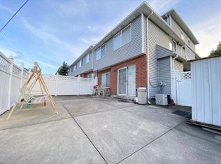 15 Edward Ct, Staten Island, NY 10314