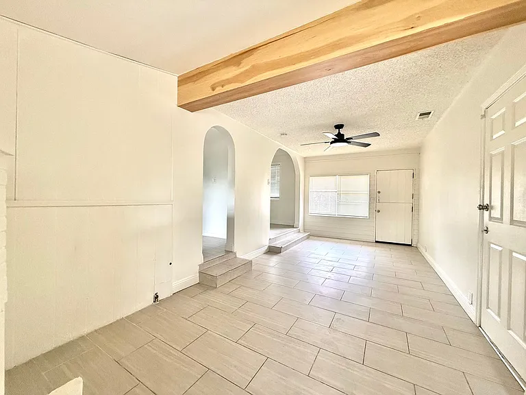 9666 Laurel Ave — Photo 5