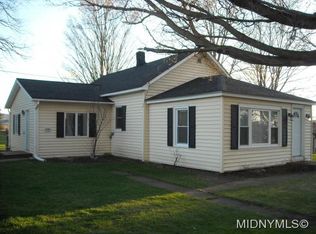 9580 Sessions Rd, Sauquoit, NY 13456