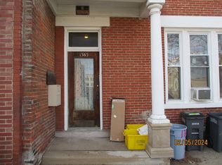 1363 Iowa St #3, Dubuque, IA 52001