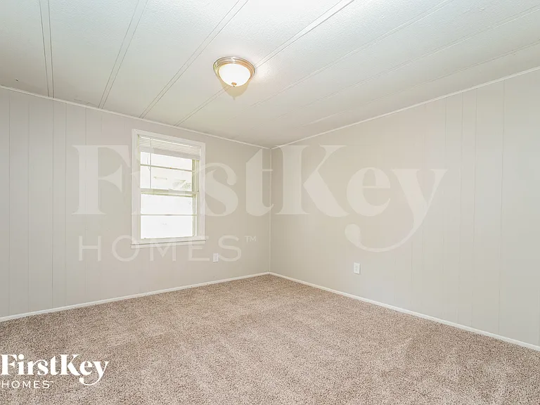 1078 W Adrian Cir SW — Photo 11