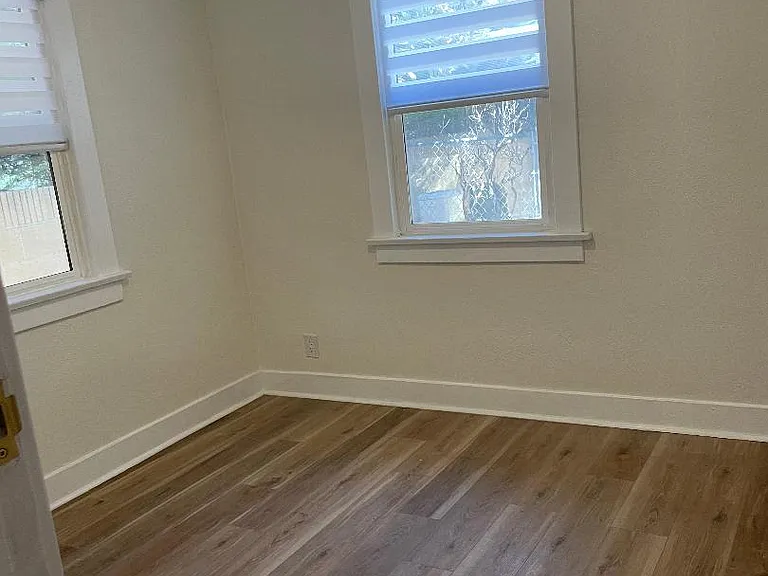 828 Sartori Ave — Photo 13