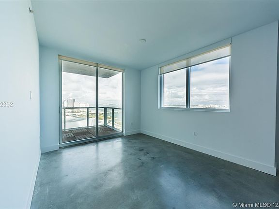 2nd image of 244 Biscayne Blvd APT 3303