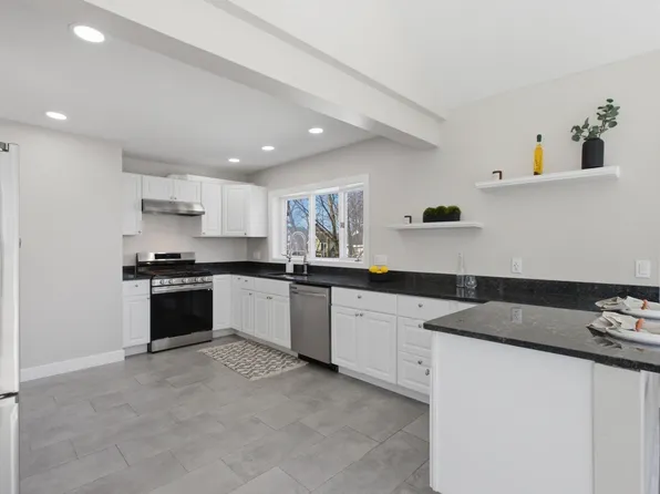 15 S Fairview St #3, Roslindale, MA 02131