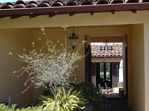 Entrance from street