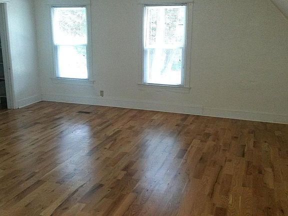 3rd image of 730 Egleston Ave APT 3