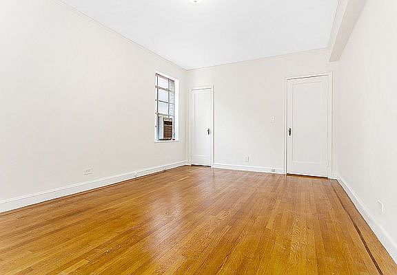 4th image of 151 E 90th St APT 1G