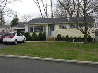 162 Southwood Dr, Old Bridge, NJ 08857