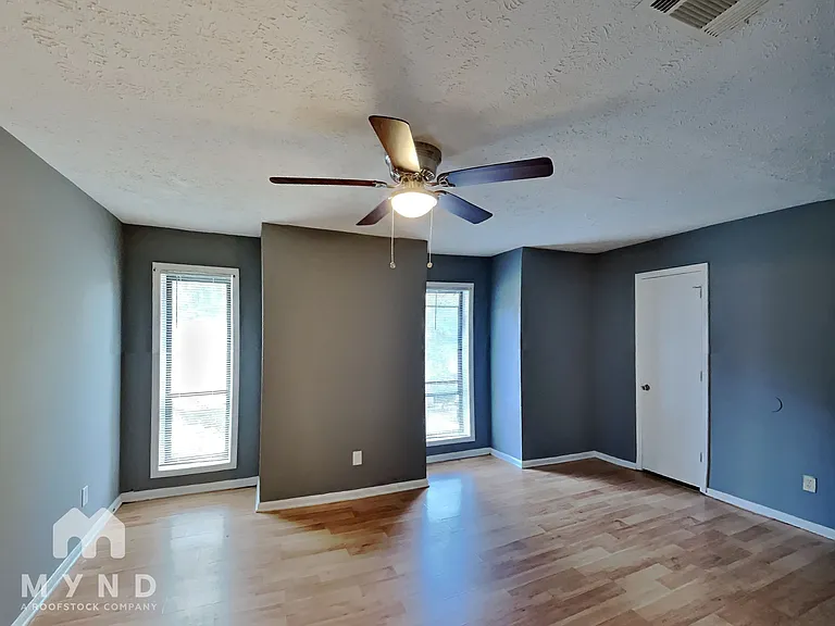2340 Beaver Ruin Rd #71 — Photo 9
