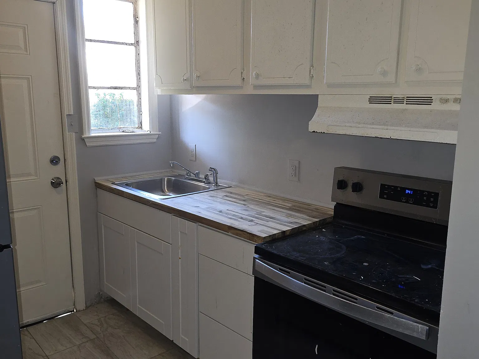 2 bed, 875 sqft, $1,450 — Photo 2