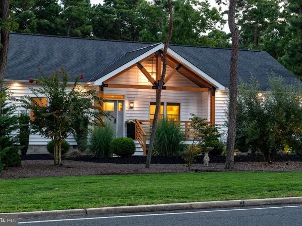 318 Frog Pond Rd, Little Egg Harbor, NJ 08087