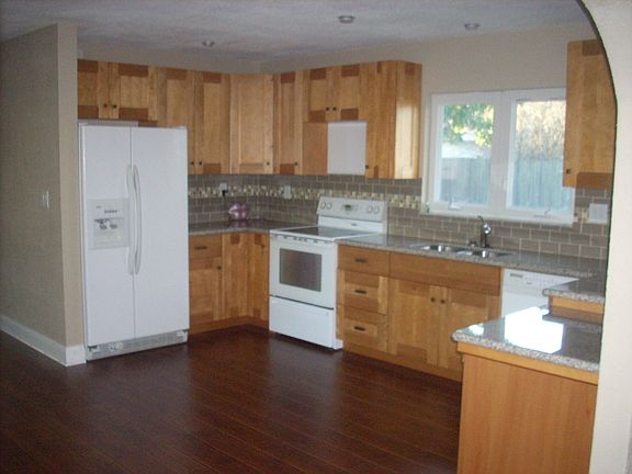 4th image of 6048 51st Ave N