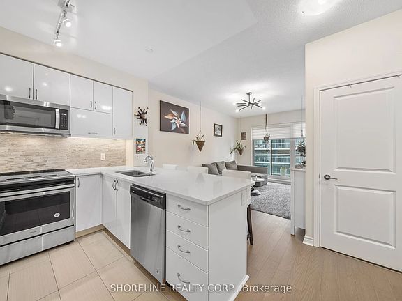 3rd image of 39 Annie Craig Dr #1502