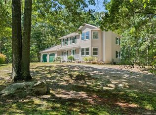 20 Bush Hill Dr, East Lyme, CT 06357