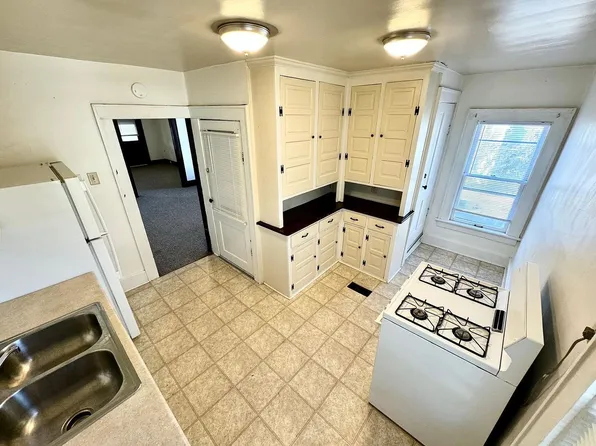 2701 Raspberry St, 2701 Raspberry St #3, Erie, PA 16508