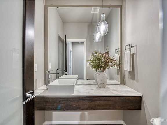 4th image of 4715 Olivine Drive SW