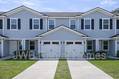 5682 Marathon Pkwy Photo 1