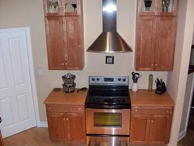 4th image of 4217 Oak Grove Cir