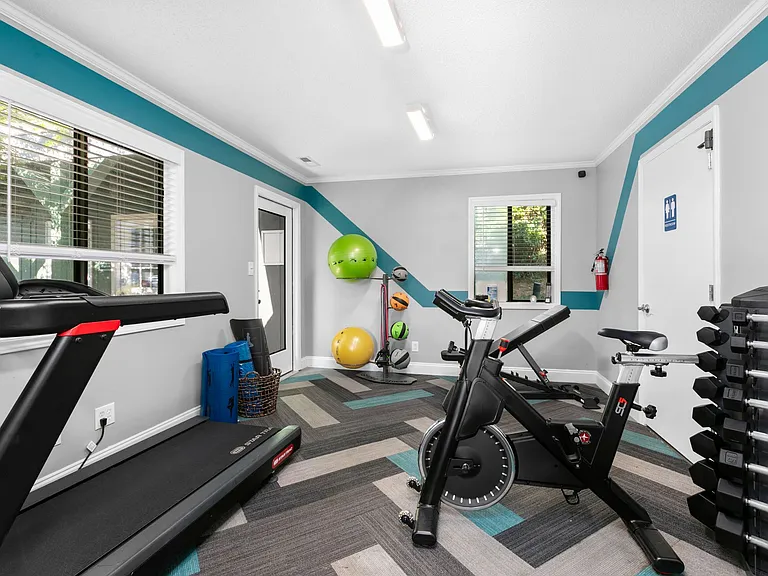 Ridge View Apartments — Photo 4