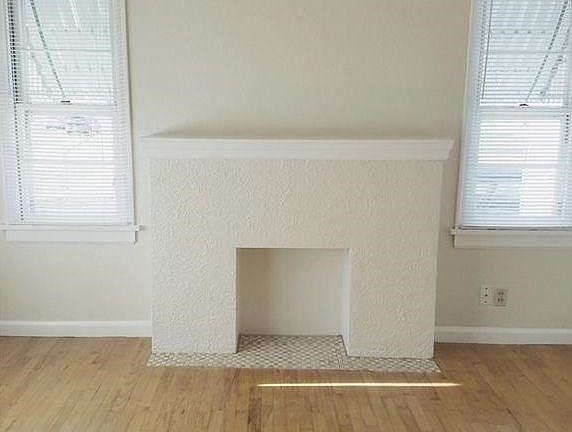 2nd image of 805 Broadwater Ave
