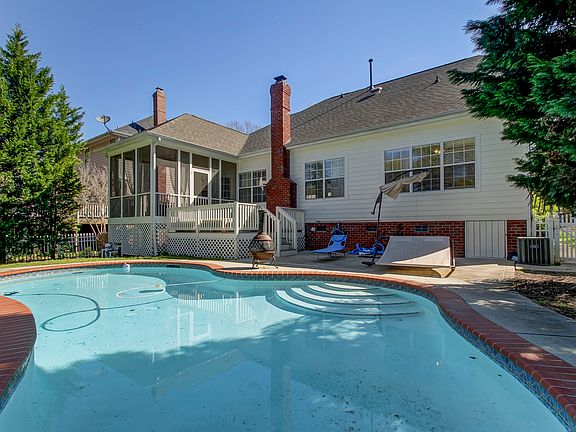 2nd image of 6216 Garamond Ct