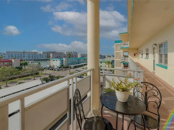 2960 59th St S APT 509, Gulfport, FL 33707