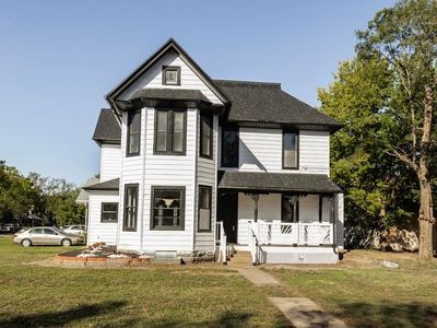 702 Park St, Salina, KS, 67401