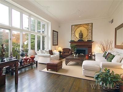 3rd image of 12 Gate House Ln