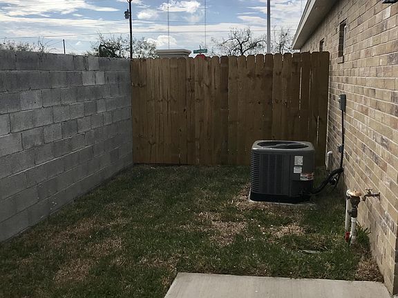 4th image of 3900 Hawthorne Ave APT 1