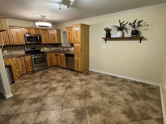 5th image of 3115 Adams Ave