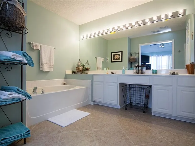2507 Timbercreek Cir — Photo 19