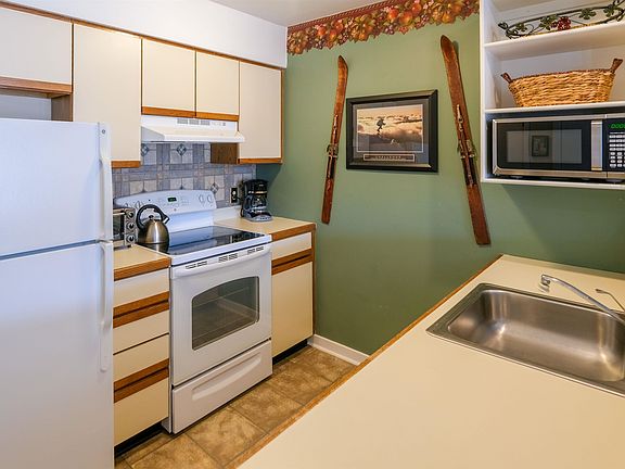 4th image of 318 Mountain Road #A304