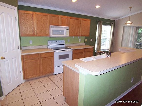 2nd image of 842 Addison Dr NE