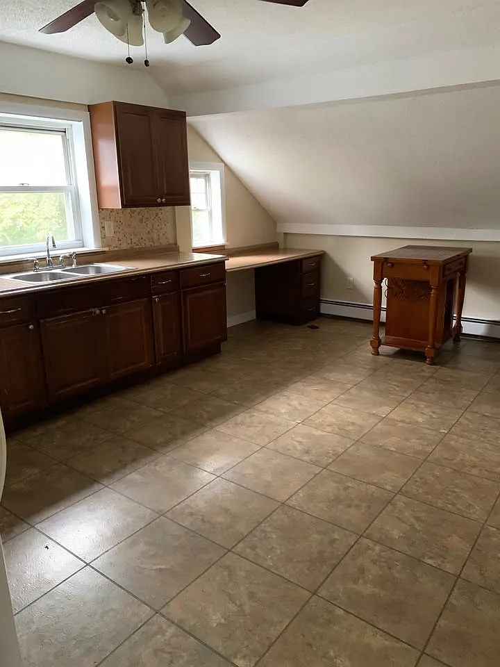 Building Photo - 234 Wolcott St #2