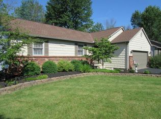 55 Cavalcade Ln SW, Pataskala, OH 43062