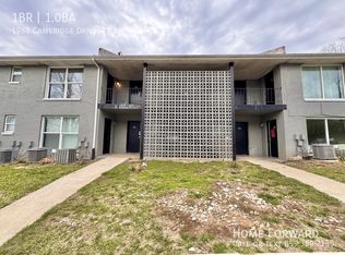 1988 Cambridge Dr, Lexington, KY 40504
